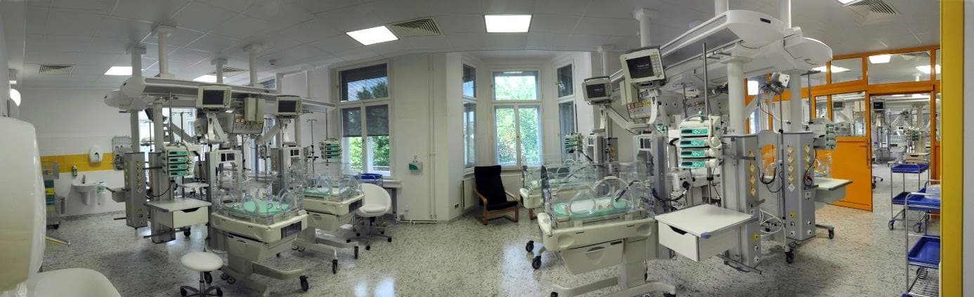 Neonatologická Klinika ÚPMD a 3.LF UK